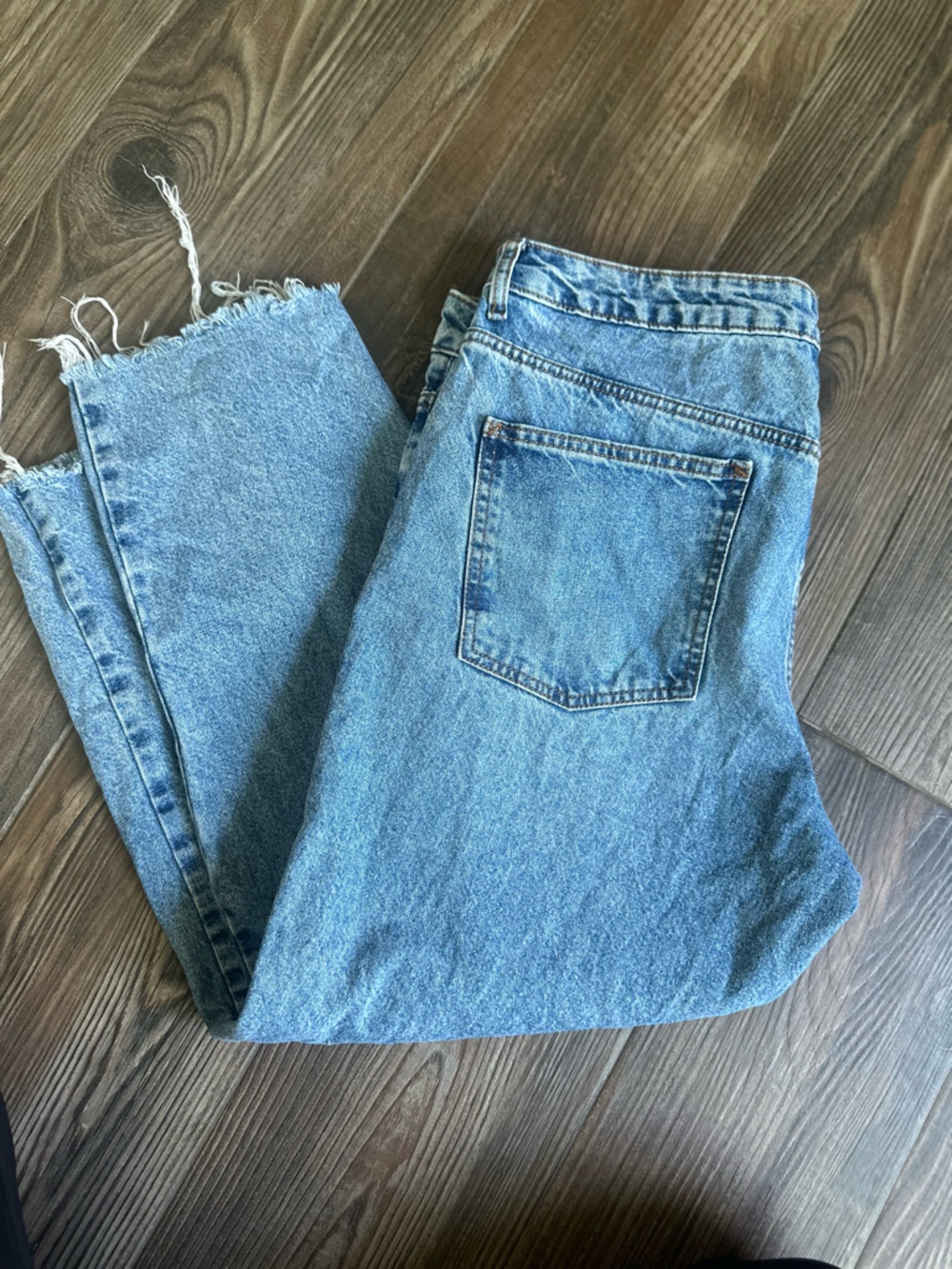 ASOS Light Blue Cropped Ankle Straight leg Denim Jeans - Picture 2 of 12